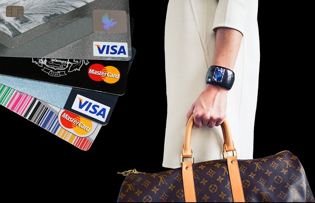 nakupování a kreditní karty